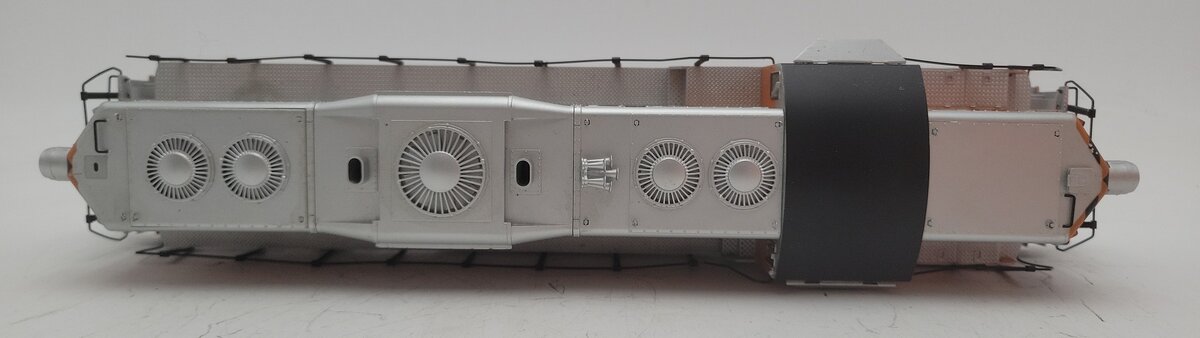 Lionel 6-28340 Western Pacific GP7 Diesel Locomotive #705 EX/Box