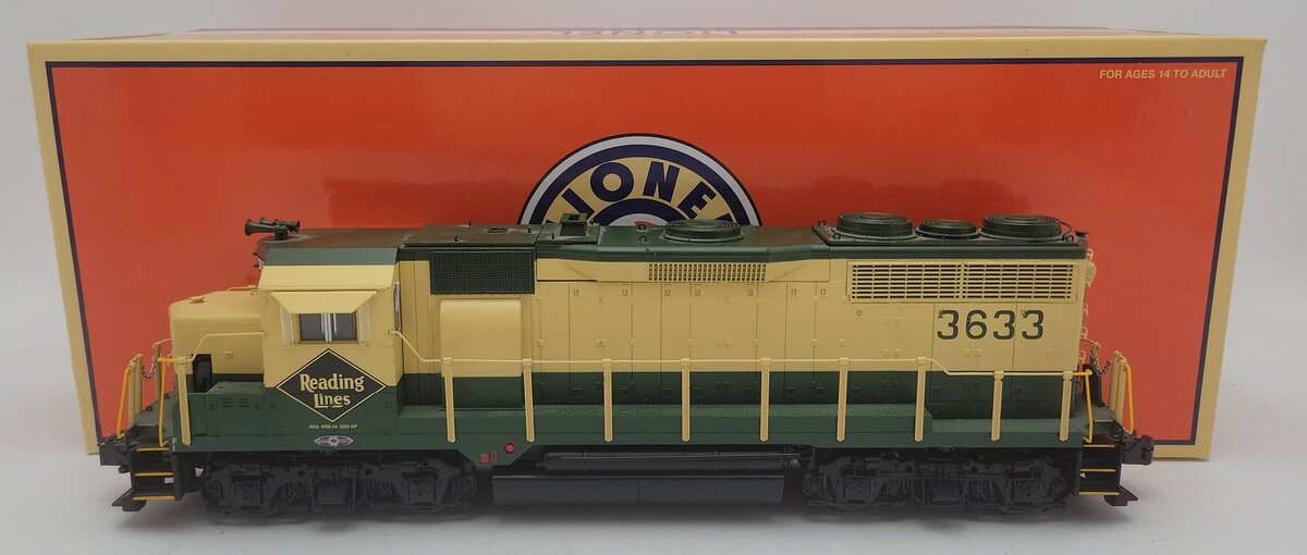 Lionel 6-38974 O Gauge Reading Non-Powered GP35 Diesel Locomotive #3633 EX/Box