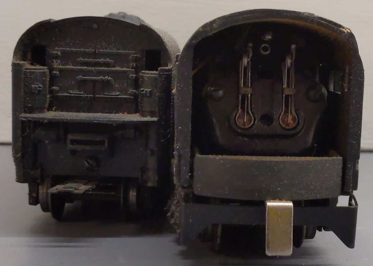 Lionel 681 Vintage O 6-8-6 Diecast S2 Steam Turbine Loco w/2671W Tender VG/Box