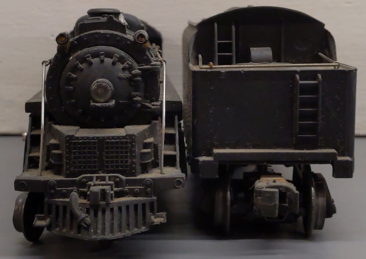 Lionel 2026 Vintage O 2-6-4 Die-Cast Steam Locomotive With 2466WX Tender VG/Box