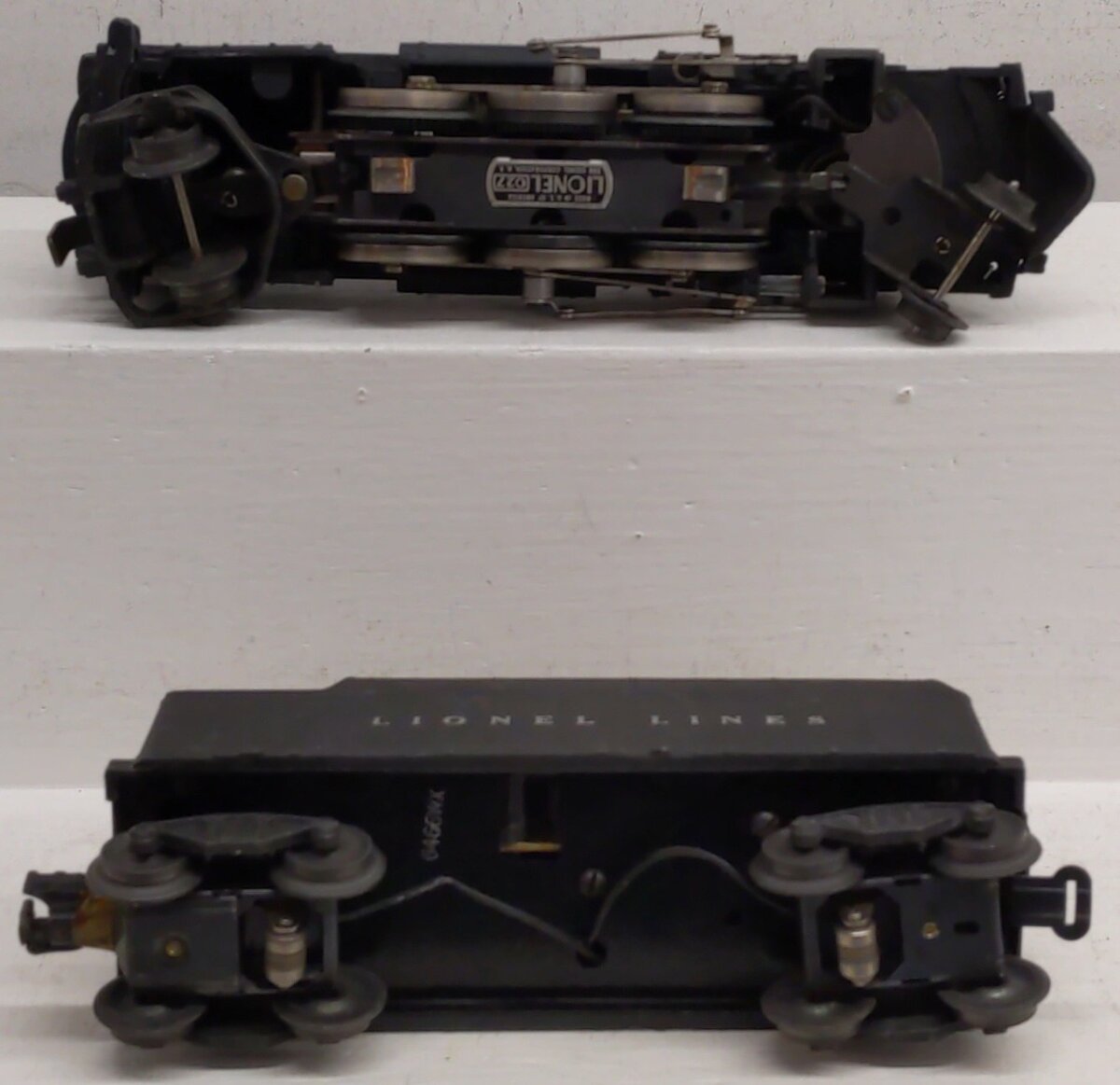 Lionel 2026 Vintage O 2-6-4 Die-Cast Steam Locomotive With 2466WX Tender VG/Box