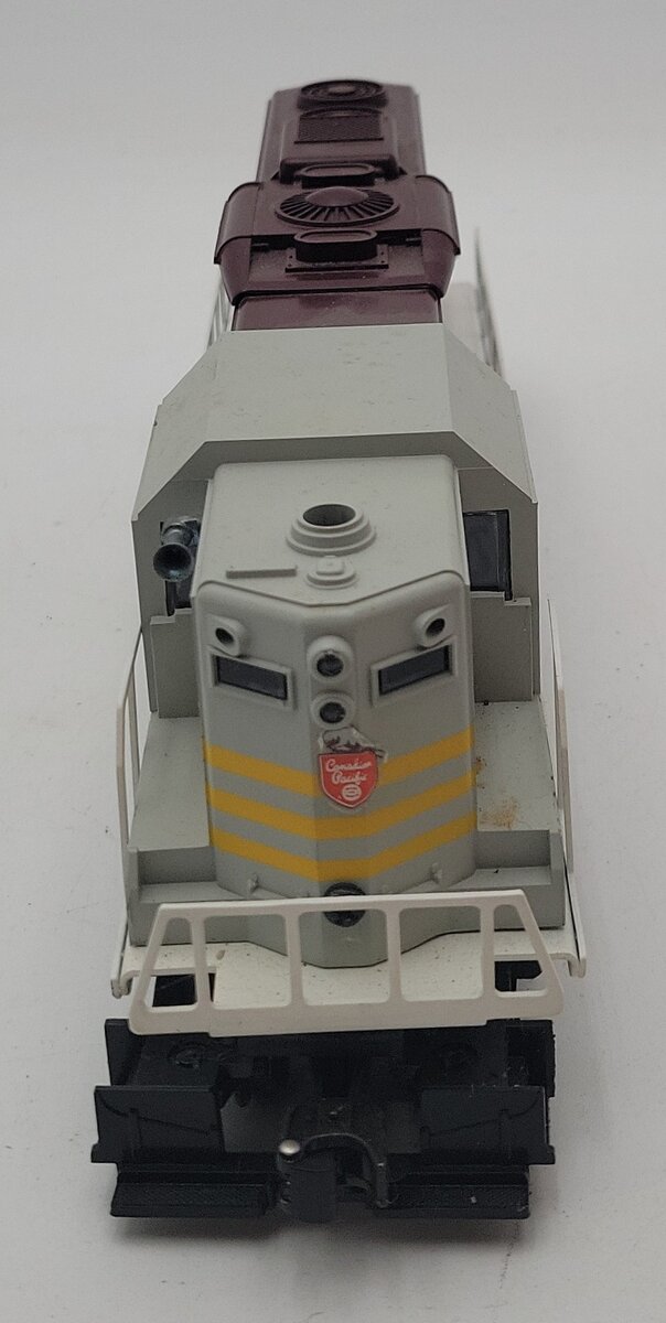 Lionel 6-8152 Canadian Pacific SD24 Diesel Locomotive #8152 VG/Box