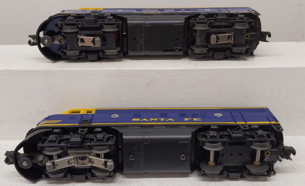 Lionel 6-18117 O Gauge Santa Fe Blue/Yellow F3 AA Diesel Set EX/Box