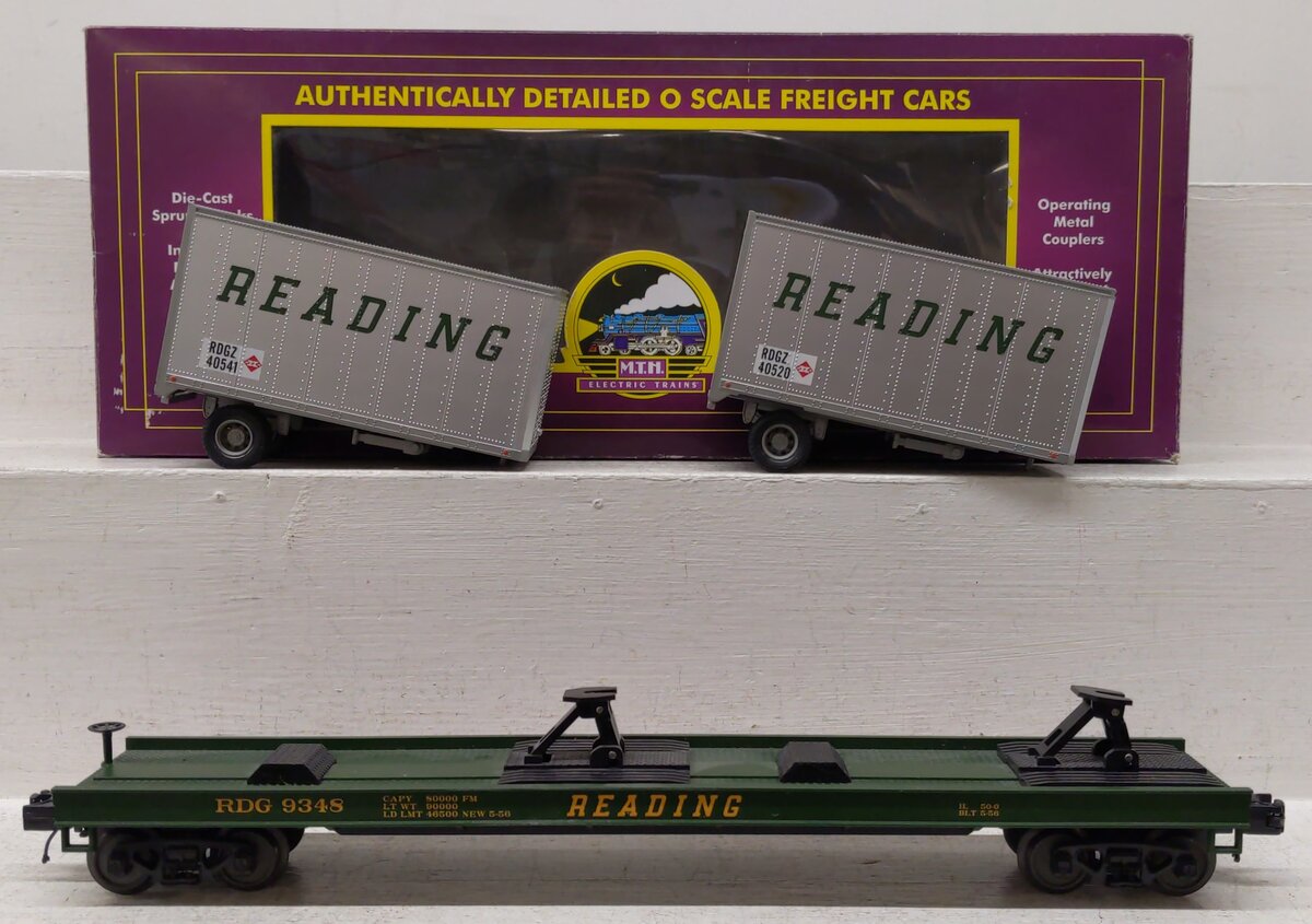 MTH 20-98867 O Gauge Reading Flat Car with 2 20' Trailers #9348 EX/Box