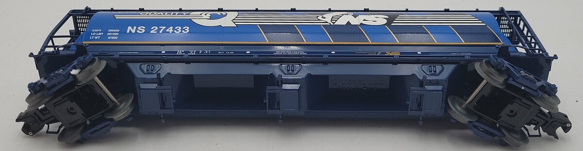 Lionel 6-27433 O Gauge Conrail Heritage Cylindrical Hopper #27433 EX/Box