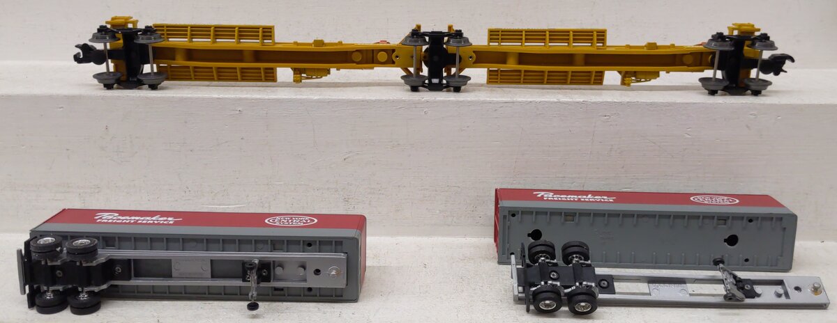 Lionel 6-16904 O New York Central T.T.U.X. Flat Cars w/2 Intermodal Containers EX