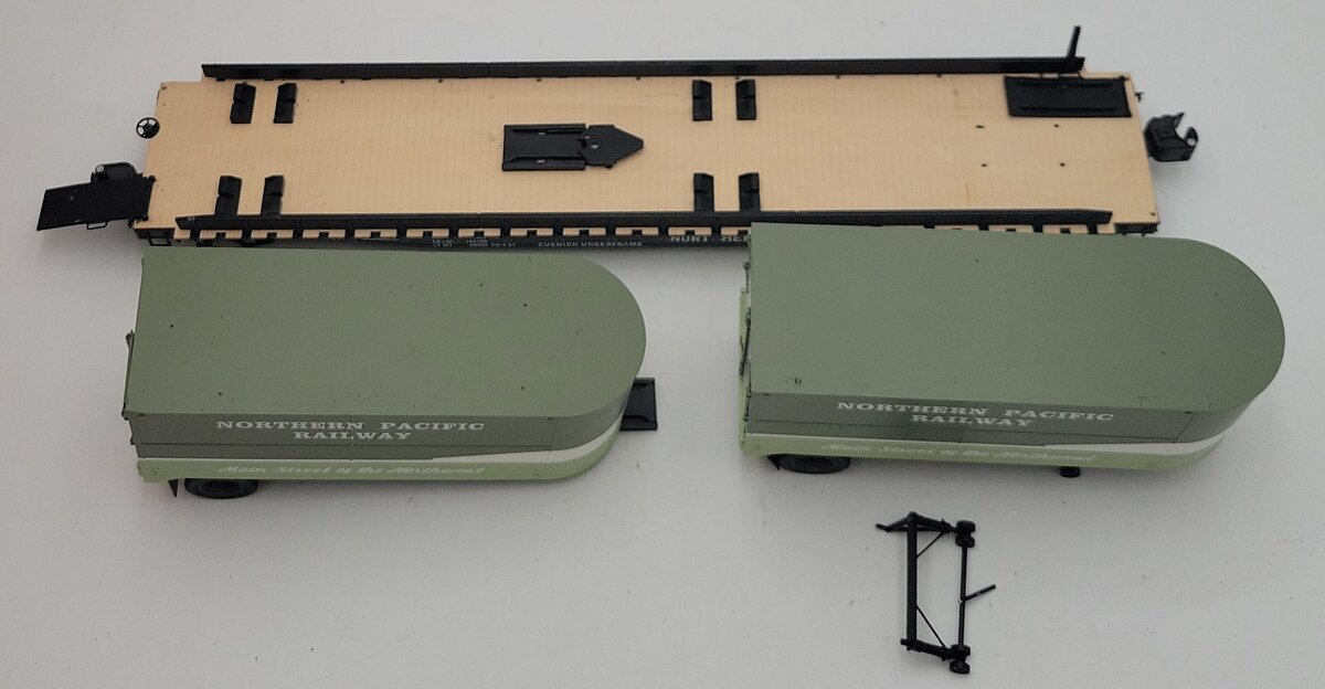 Lionel 6-27517 O Gauge Northern Pacific PS-4 Flatcar #62829 w/Trailers EX/Box