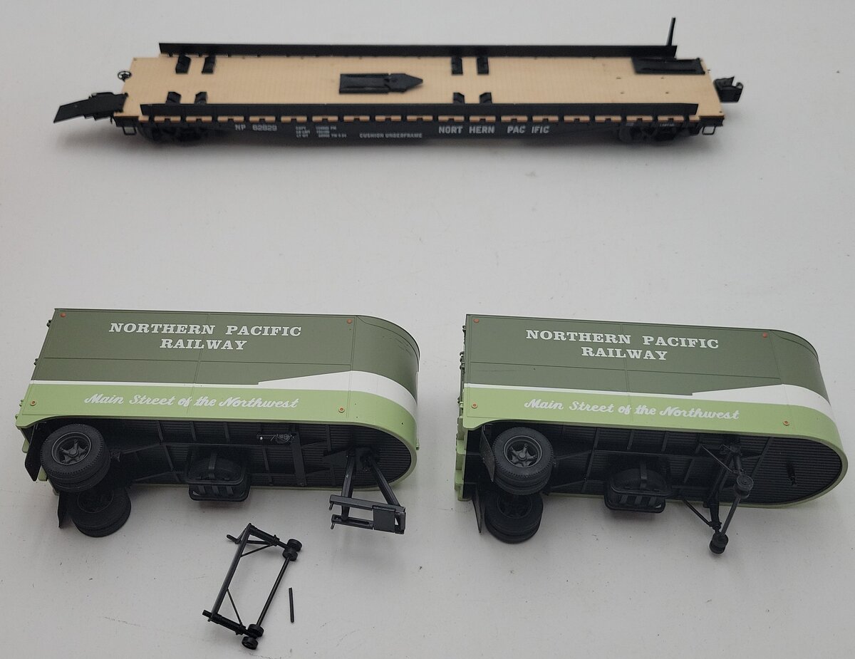 Lionel 6-27517 O Gauge Northern Pacific PS-4 Flatcar #62829 w/Trailers EX/Box