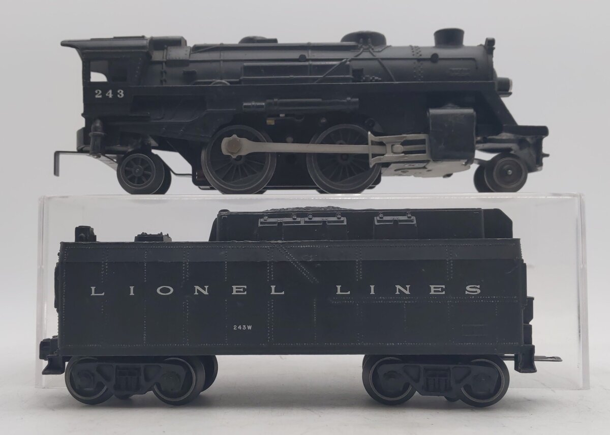 Lionel 243 Vintage O 2-4-2 Plastic Scout Steam Locomotive and 243W Tender EX