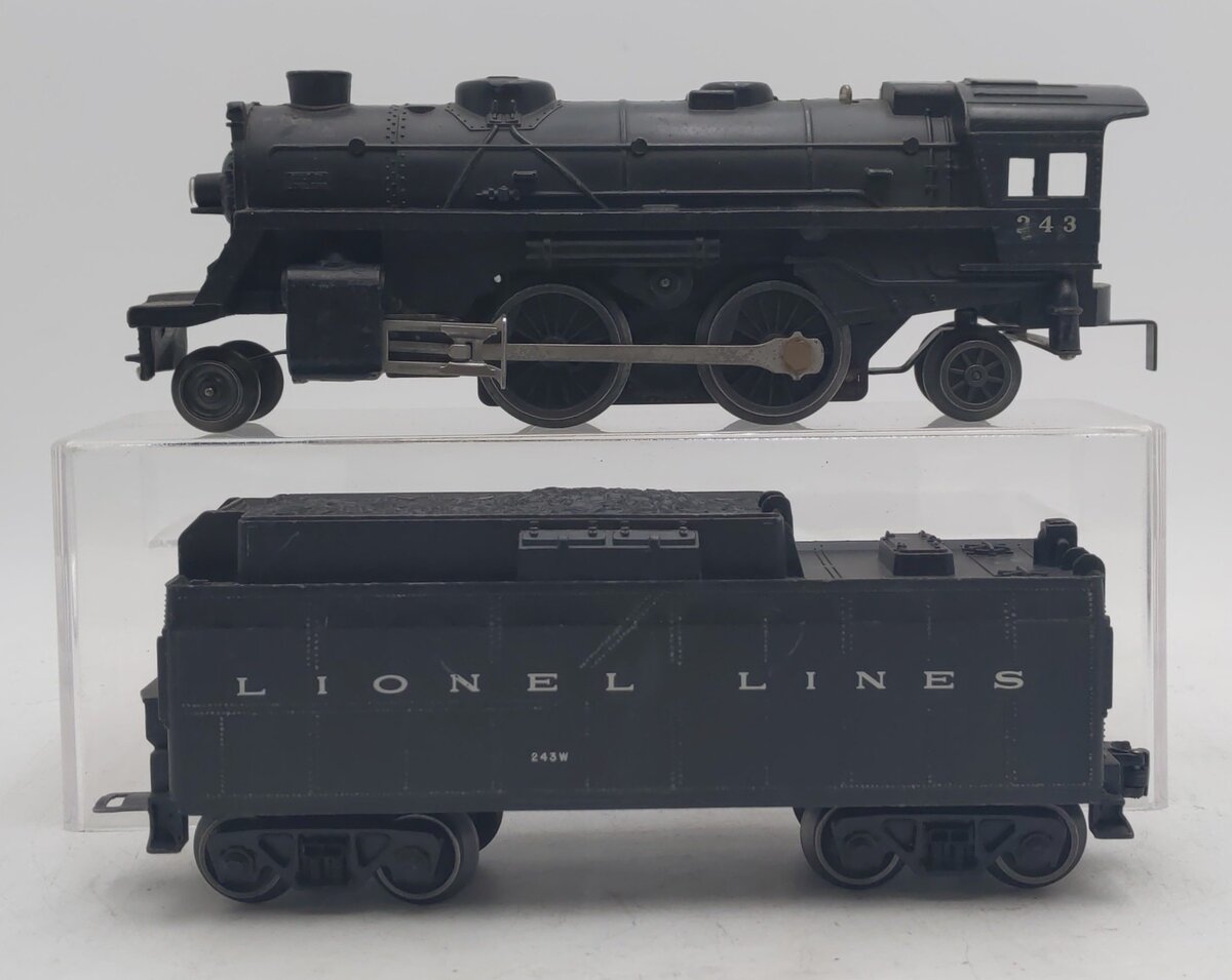 Lionel 243 Vintage O 2-4-2 Plastic Scout Steam Locomotive and 243W Tender EX