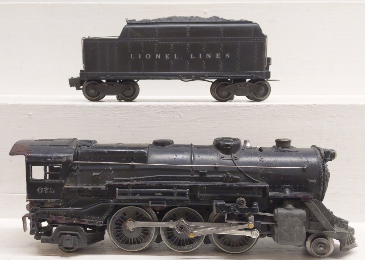 Lionel 675 Vintage O 2-6-2 K-4 Pacific Diecast Steam Locomotive & 2466W Tender