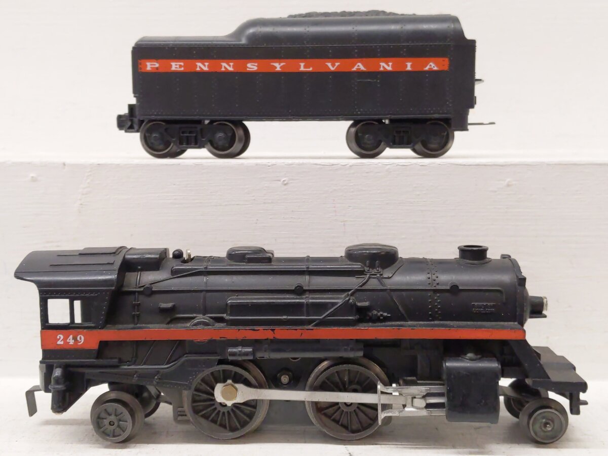 Lionel 249 Vintage O Gauge Postwar 2-4-2 Steam Locomotive w/ 250T Tender VG