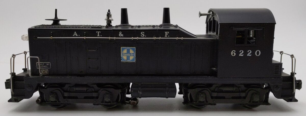 Lionel 6220 Vintage O Gauge AT&SF GM NW-2 Switcher with Bell VG/Box