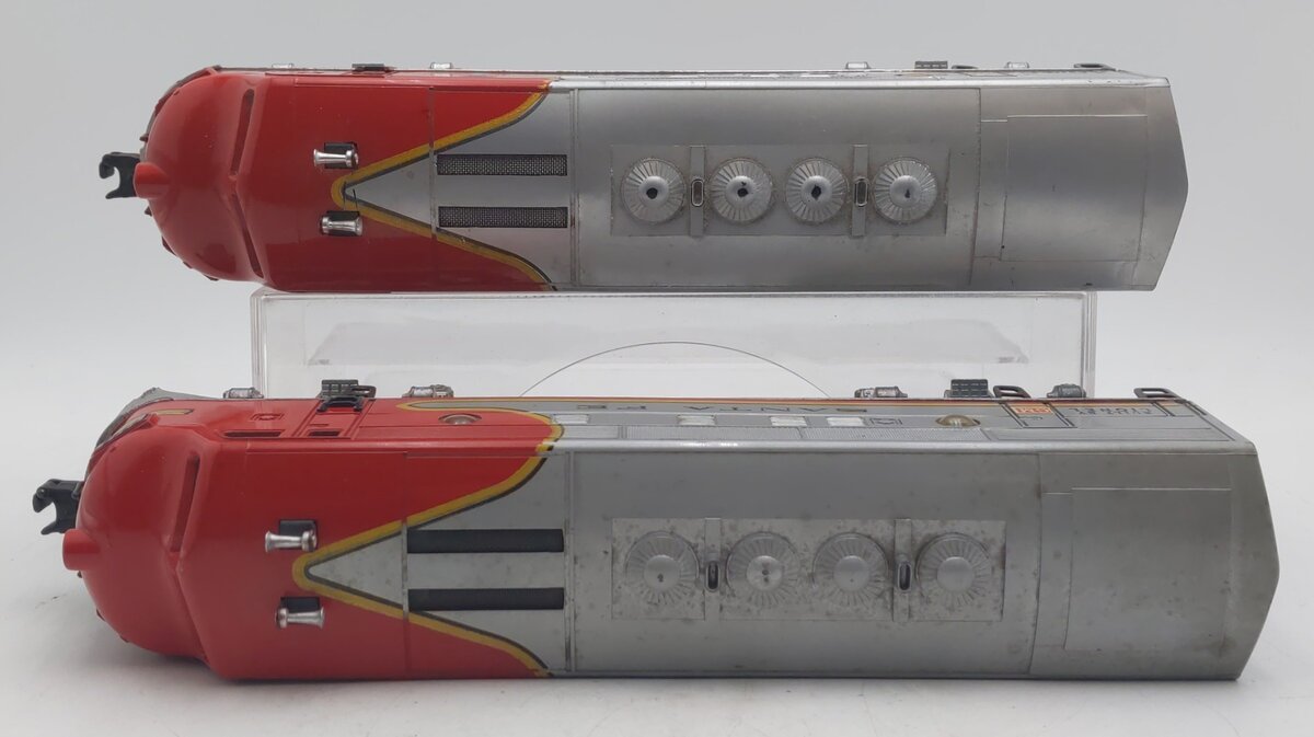 Lionel 2343 Vintage O Gauge Santa Fe F3 AA Diesel Locomotive Set VG/Box