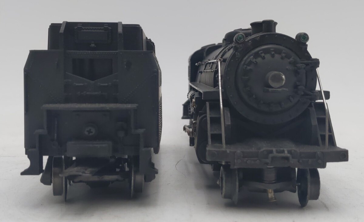 Lionel 1666 Vintage O 2-6-2 Diecast Steam Locomotive & Tender EX/Box