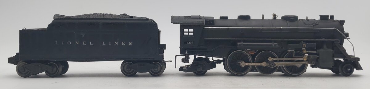 Lionel 1666 Vintage O 2-6-2 Diecast Steam Locomotive & Tender VG