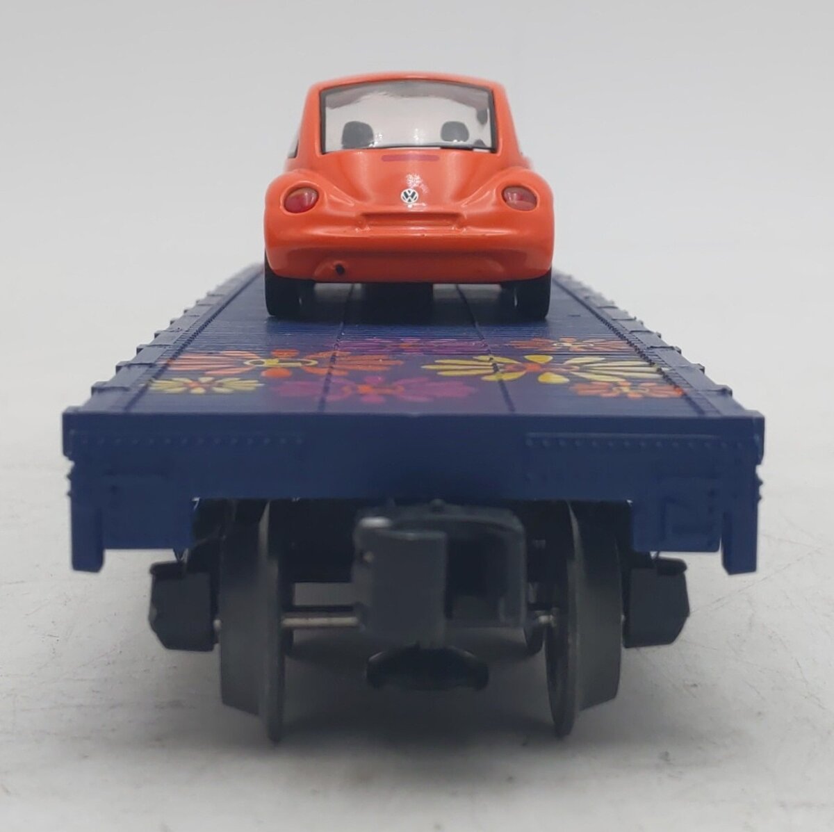 Lionel 6-19444 O Gauge Peace Auto Sales Flatcar with Volkswagen Bug VG/Box