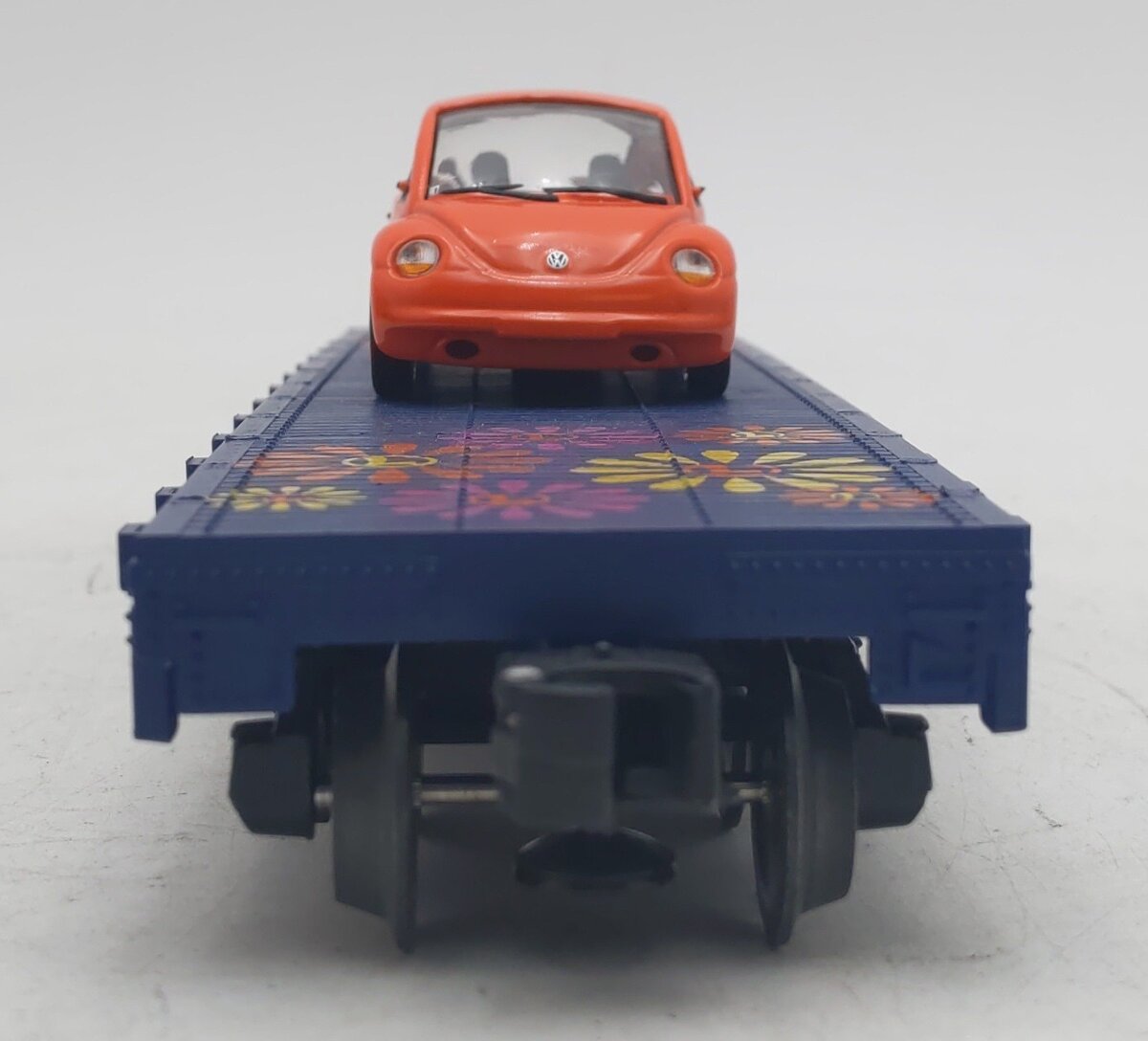 Lionel 6-19444 O Gauge Peace Auto Sales Flatcar with Volkswagen Bug VG/Box
