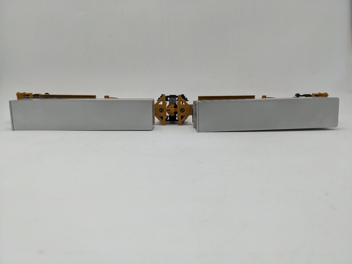 Lionel 6-16363 O Gauge Southern TTUX Flatcar w/ Trailers EX