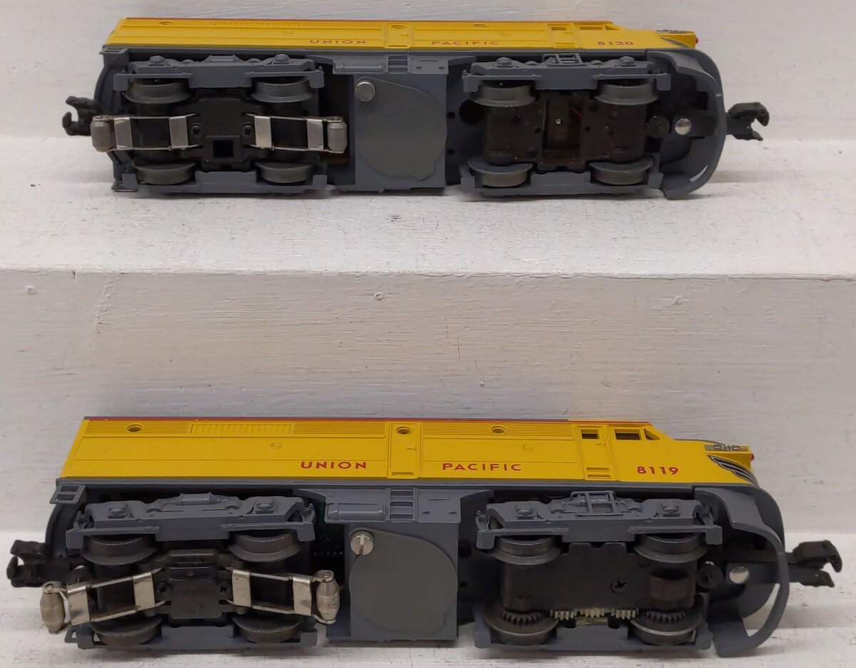 Lionel 6-18119 O Gauge Union Pacific FA-2 Alco AA Diesel Engine Set #8119/8120 VG