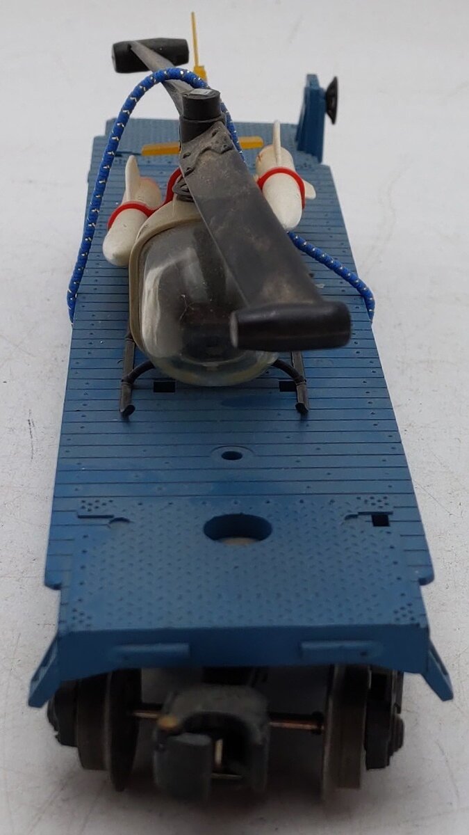 Lionel 6820 Vintage O Flatcar w/ Helicopter & Rockets VG