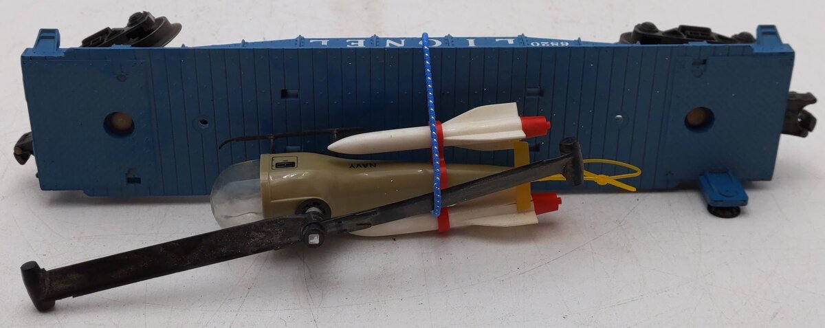 Lionel 6820 Vintage O Flatcar w/ Helicopter & Rockets VG