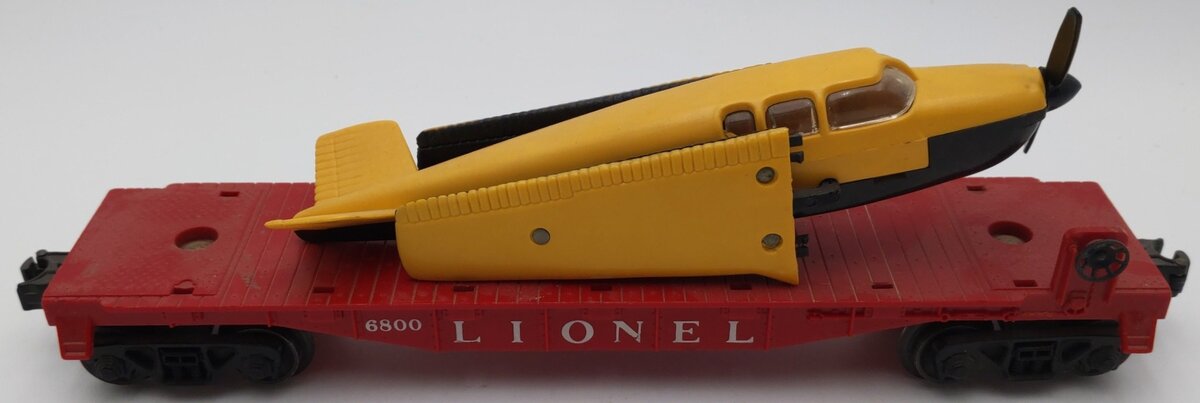 Lionel 6800 Vintage O Flatcar with Yellow over Black Airplane VG