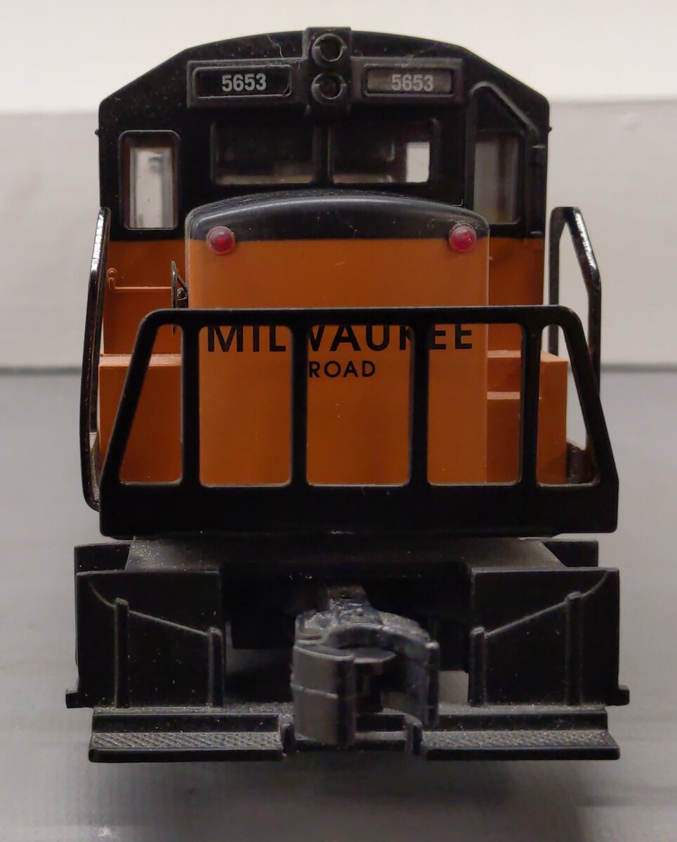 Williams O Gauge U33c Milwaukee Road Powered Locomotive #5653 EX/Box