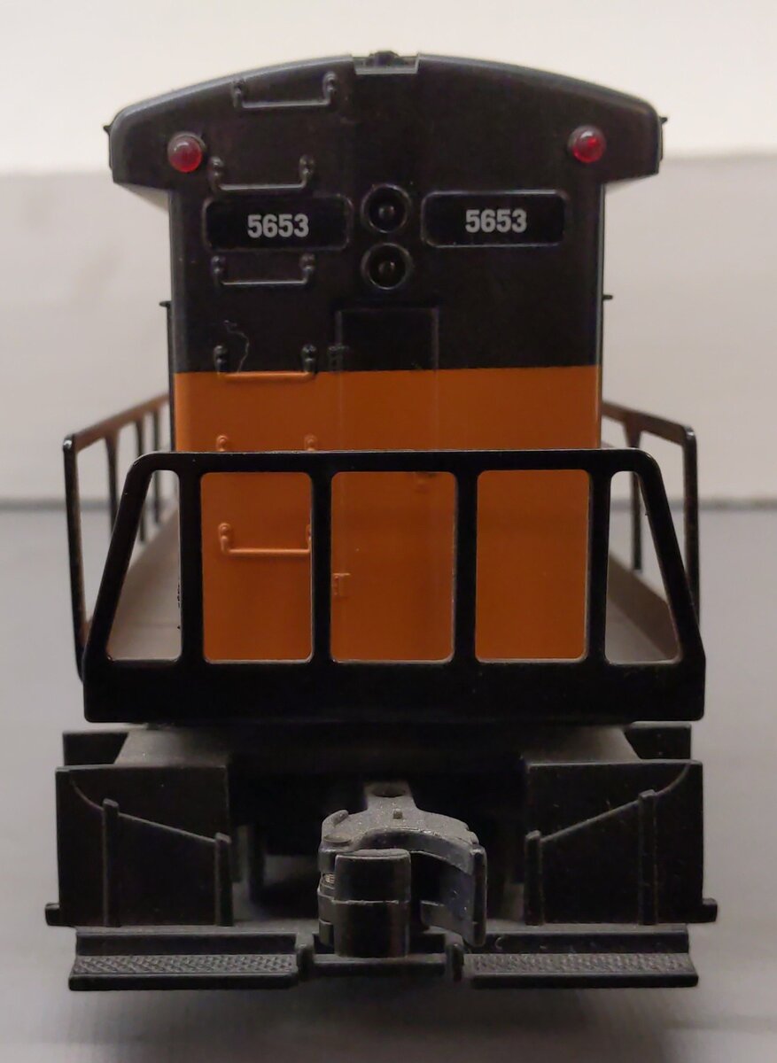 Williams O Gauge U33c Milwaukee Road Powered Locomotive #5653 EX/Box