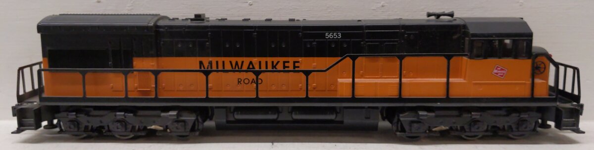 Williams O Gauge U33c Milwaukee Road Powered Locomotive #5653 EX/Box