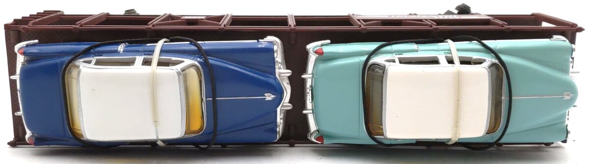 MTH 30-7628 O Gauge Auto Carrier Flatcar with 4 Ertl Cars #4952 EX