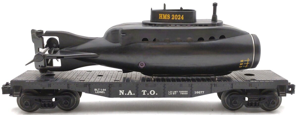 Lionel 6-16677 O Gauge NATO Flatcar with Royal Navy Submarine EX