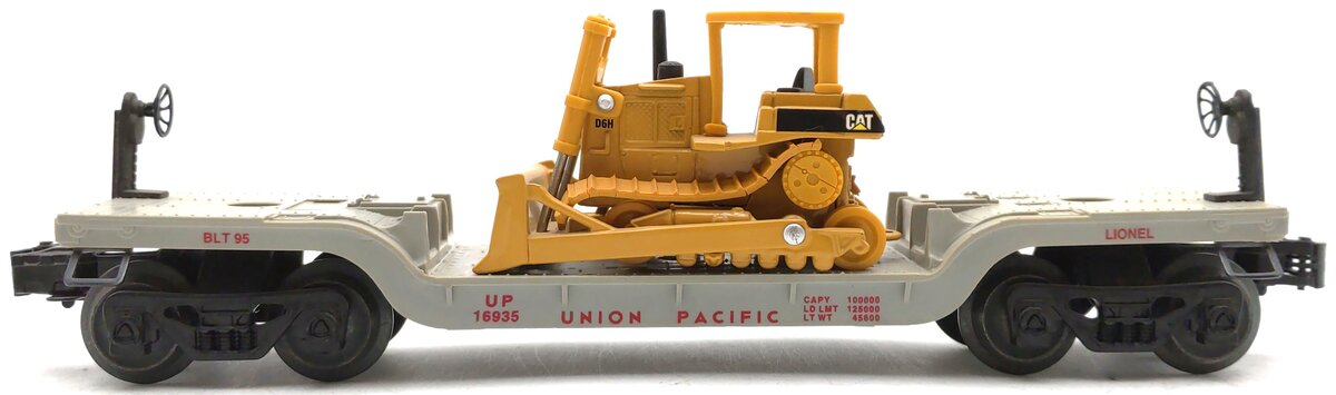 Lionel 6-16935 O Gauge Union Pacific Flatcar with Ertl Bulldozer EX