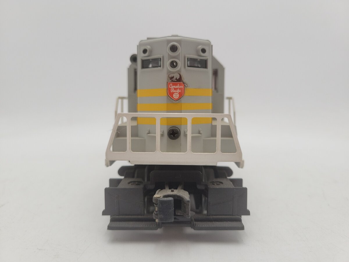 Lionel 6-8152 O Gauge Canadian Pacific SD24 Diesel Locomotive #8152 EX