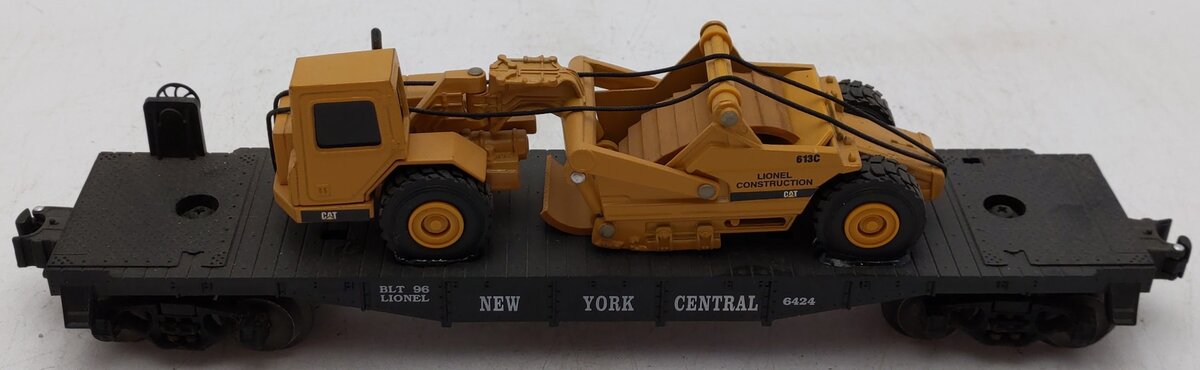 Lionel 6-16954 O Gauge New York Central Flatcar with ERTL Scraper #6424 VG