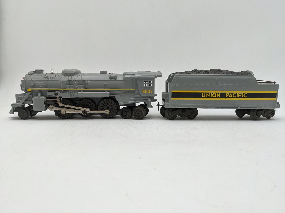 Lionel 6-18607 O Union Pacific 2-6-4 Gray Steam Locomotive &Tender #8607 EX