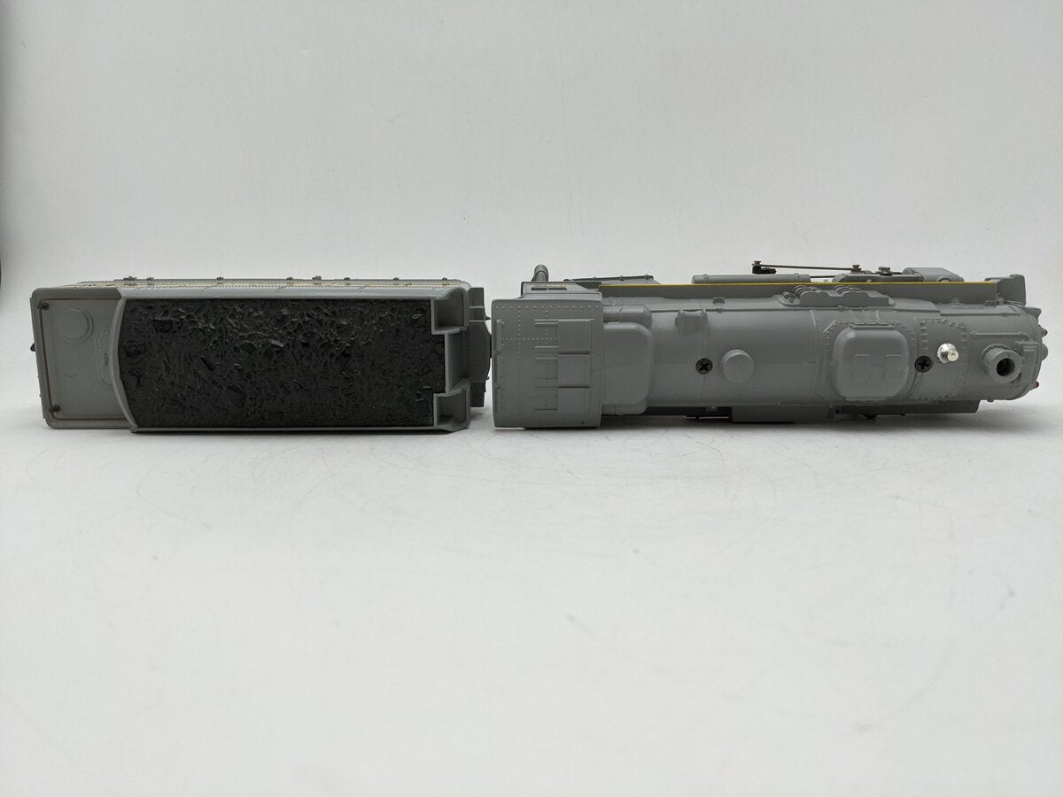 Lionel 6-18607 O Union Pacific 2-6-4 Gray Steam Locomotive &Tender #8607 EX