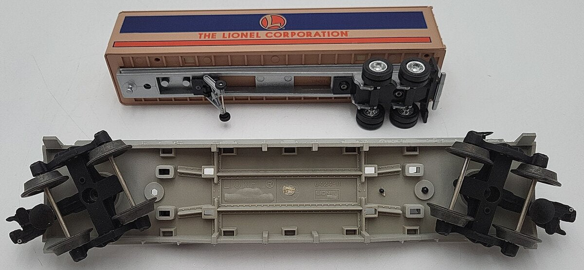 Lionel 6-16924 O Gauge Lionel Flatcar #6424 with Lionel Corporation Trailer EX