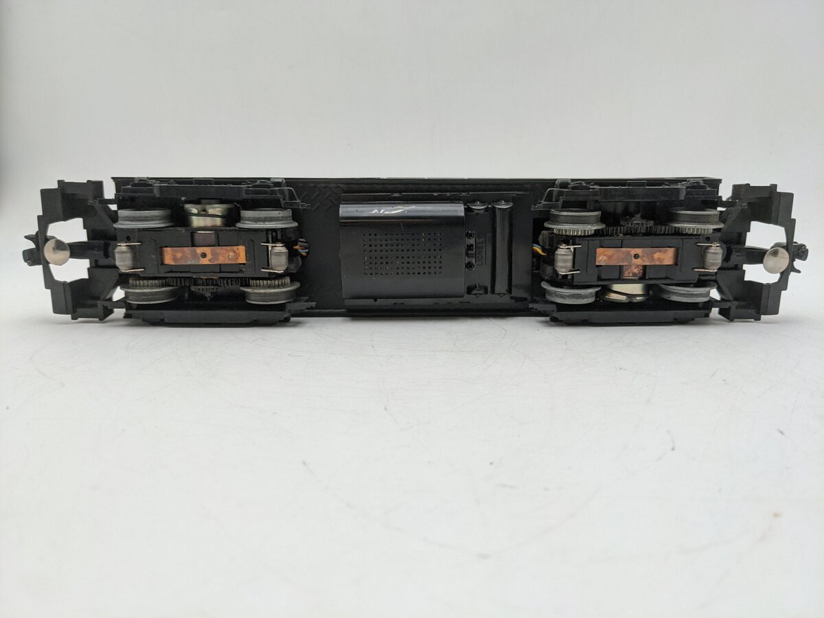 Lionel 6-18803 O Gauge Santa Fe RS-3 Diesel Locomotive-Custom