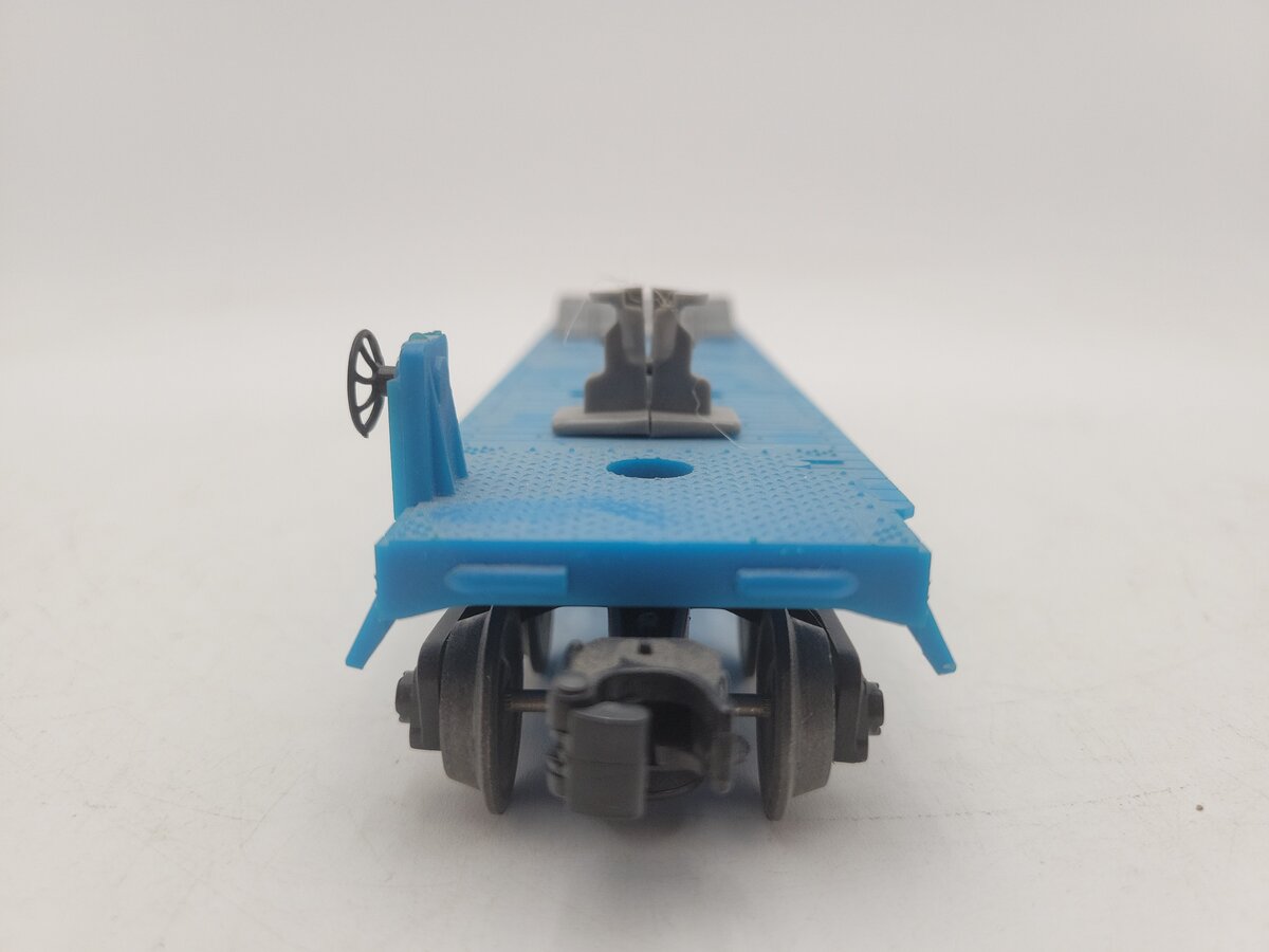 Lionel 6-16923 O Gauge Lionel Lines Flatcar with Gray Chocks EX