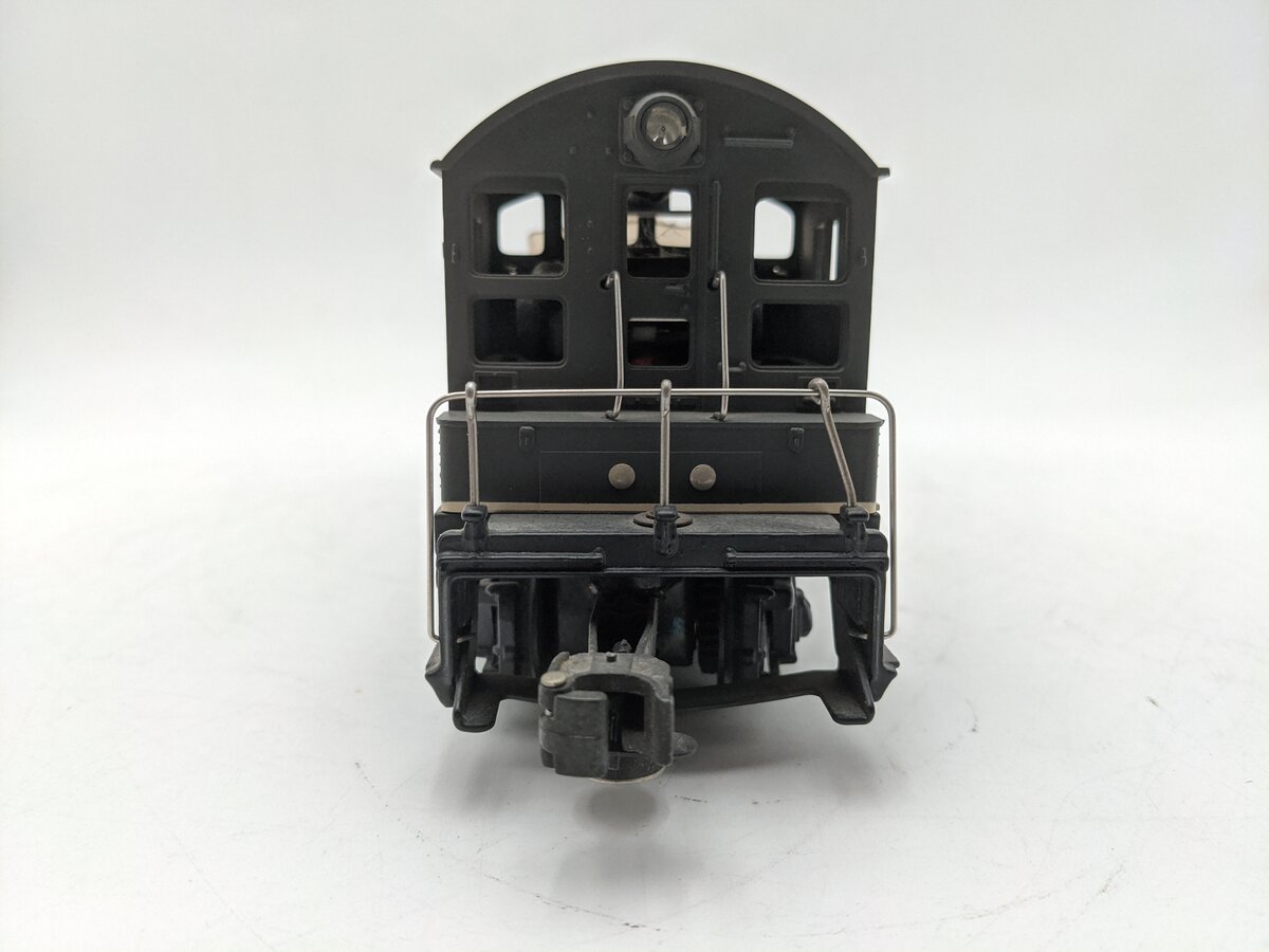 Lionel 6-18501 O Gauge Western Maryland NW2 Powered Diesel Locomotive #8501 LN