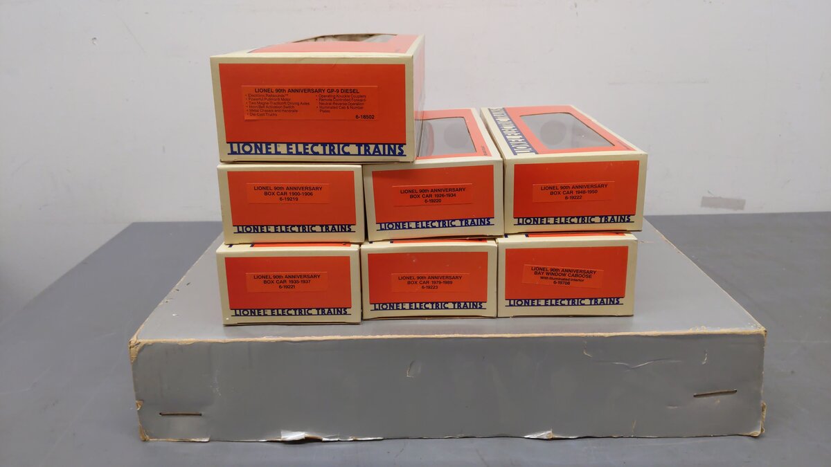 Lionel 6-11715 O Gauge 90th Anniversary Diesel Train Set with Railsounds VG/Box