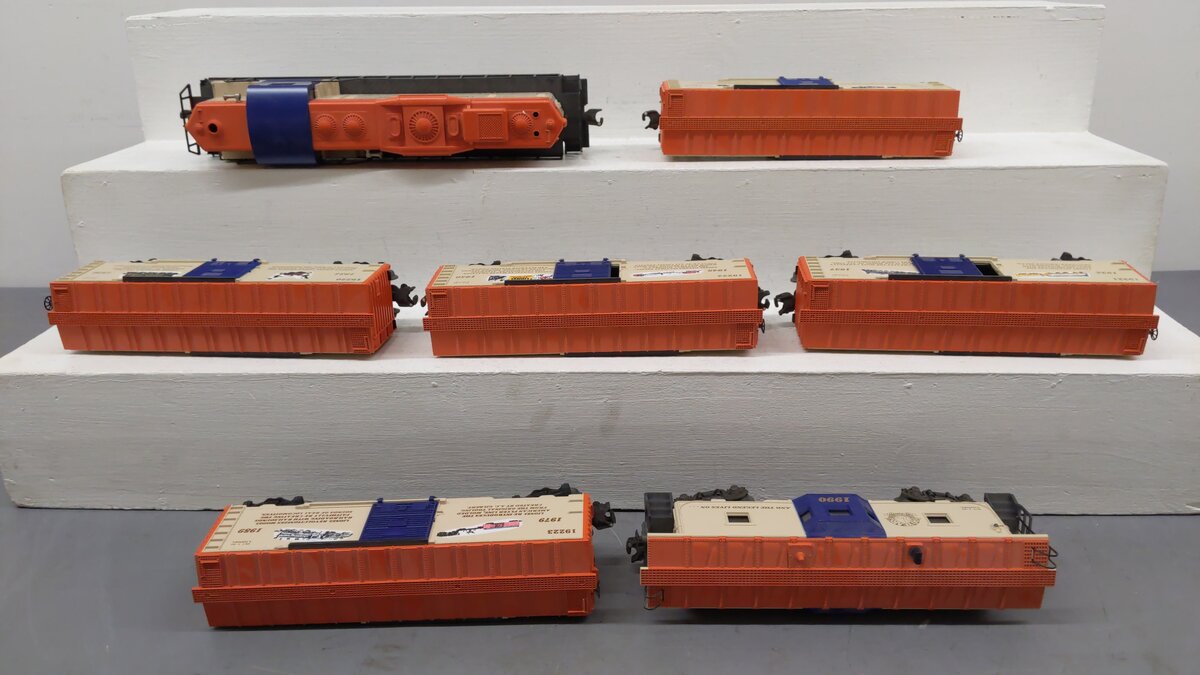 Lionel 6-11715 O Gauge 90th Anniversary Diesel Train Set with Railsounds VG/Box