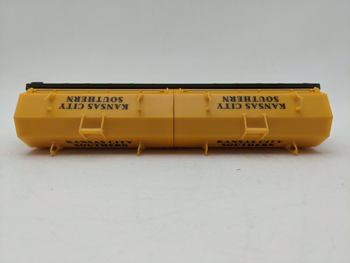 Lionel 6-16387 O Gauge Kansas City Southern Gondola w/Coil Covers EX