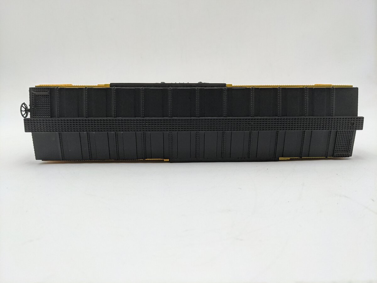 Lionel 6-8103 O Gauge Toronto, Hamilton & Buffalo Freight Car EX