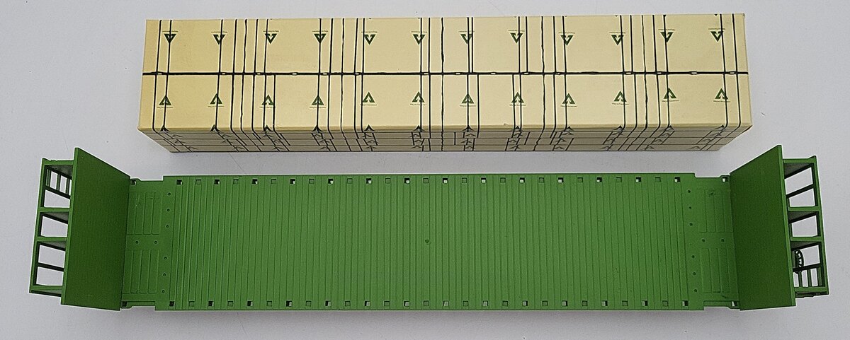 Weaver 615969 O Scale Burlington Northern 50' Bulkhead Flatcar EX