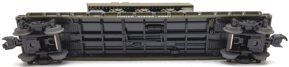 MTH 30-76745 U.S. Army RailKing Flat Car #4250 with Wolverine Tank EX