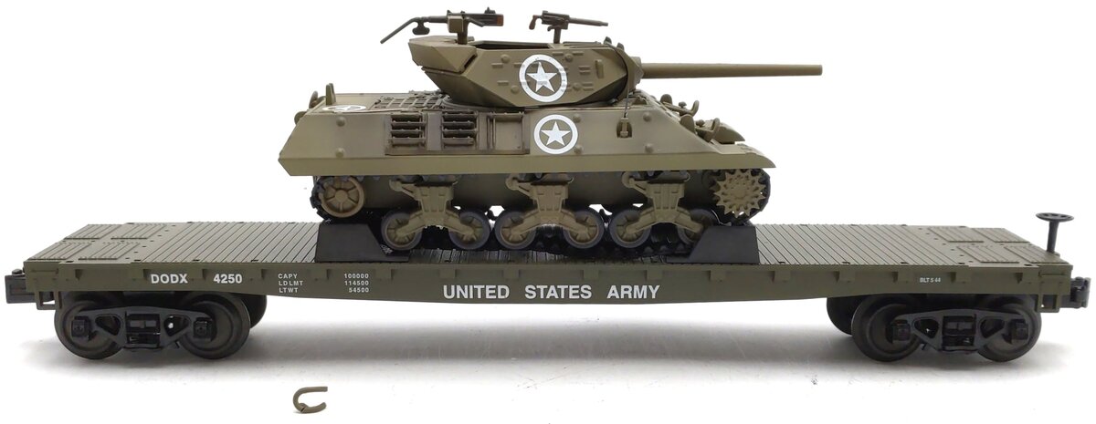 MTH 30-76745 U.S. Army RailKing Flat Car #4250 with Wolverine Tank EX