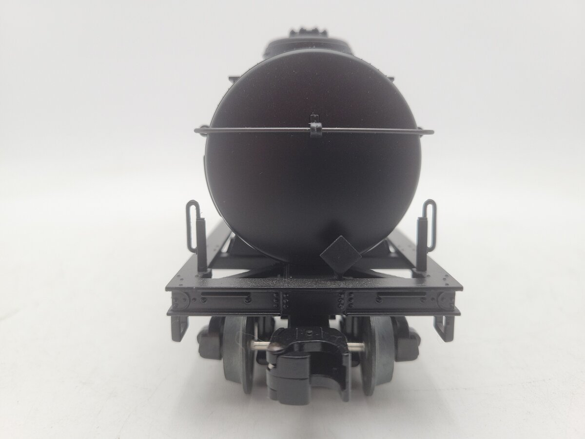 MTH 30-73458 O Wolf's Head Oil Triple Dome Tank Car VG