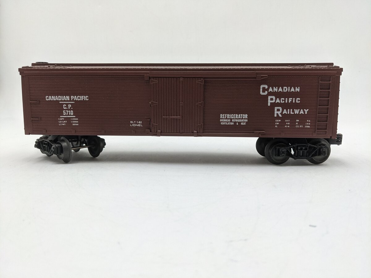 Lionel 6-5710 O Gauge Canadian Pacific Reefer #5710 EX